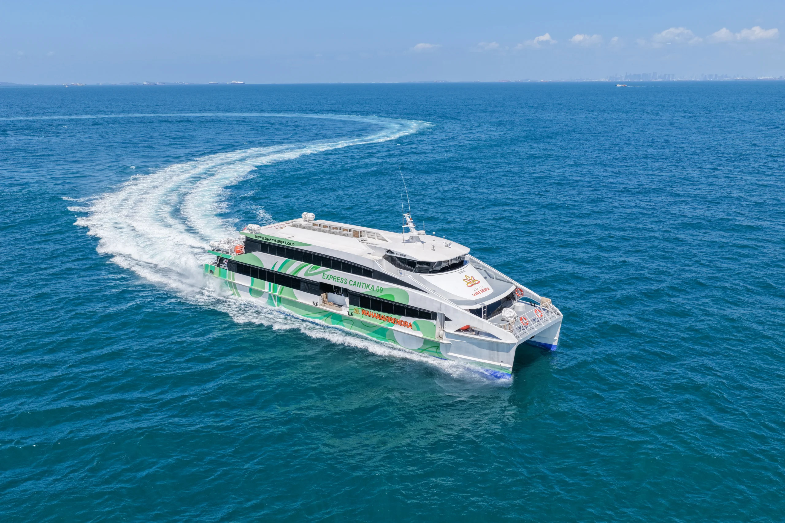 Wahana Virendra fast boat